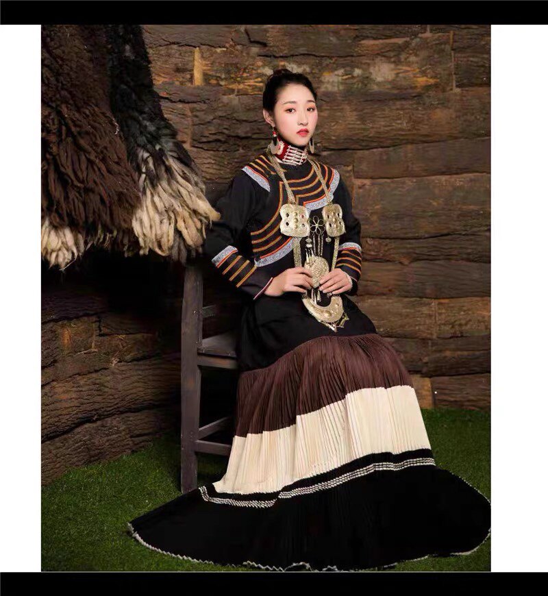 Daliangshan's new retro style Yi nationality clothing machine embroidery women's suits can be sold separately in ethnic style suits with embroidery flowers