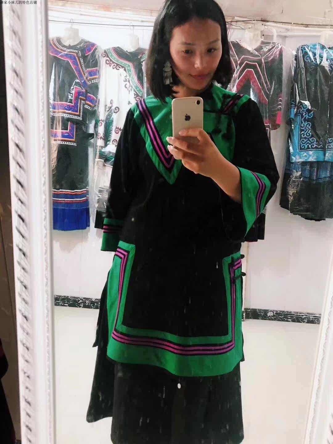 The ethnic wind of the new women's clothing blouses of the Yi ethnic group