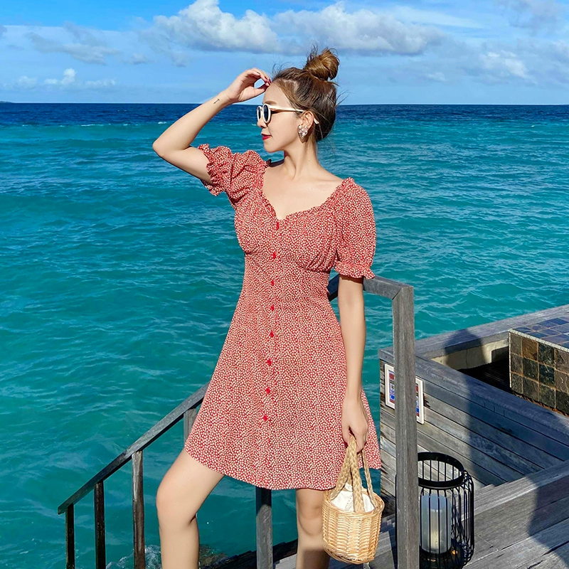 Cô gái cổ điển gợi cảm nhỏ váy hồng tay phồng tay áo cạp cao là váy ngắn đi biển ngắn bên bờ biển váy kỳ nghỉ mùa hè - Váy eo cao