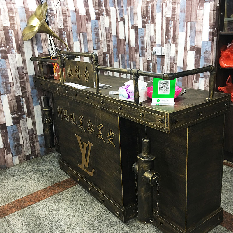 Small Wind Industry Iron Salon Reception Desk Corner Barber Shop