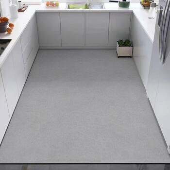 Thickened diatom mud absorbs water and oil, is durable and can be wholesaled