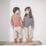 Mùa xuân và mùa thu mới 2019 trẻ em trai và gái Nhật Bản cotton và lanh Nhật Bản được giặt bên trong áo sơ mi kẻ sọc dài tay cho bé - Áo sơ mi đồ trẻ em