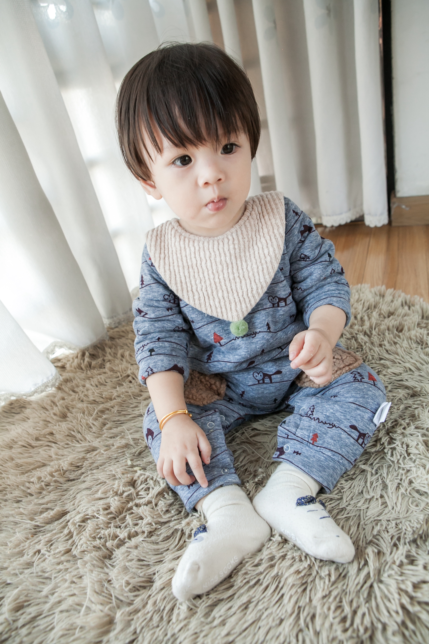 Sơ sinh mùa đông jumpsuit đông nam nam nữ 0 tuổi Quần áo trẻ em 1-3-6 tháng quần áo mùa đông cộng với nhung Hàn Quốc phiên bản mới body dài tay cho bé gái
