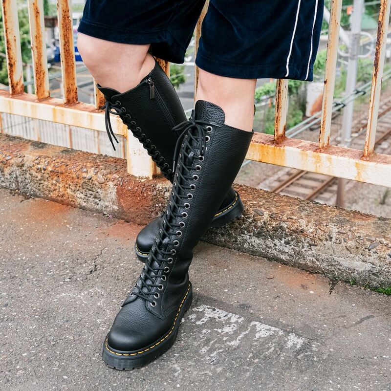 Multiple Models (Dr. Martens 20-Hole 1B60 Bex Max Soft Leather Side Zipper Mid-Calf High Boots 27016001)
