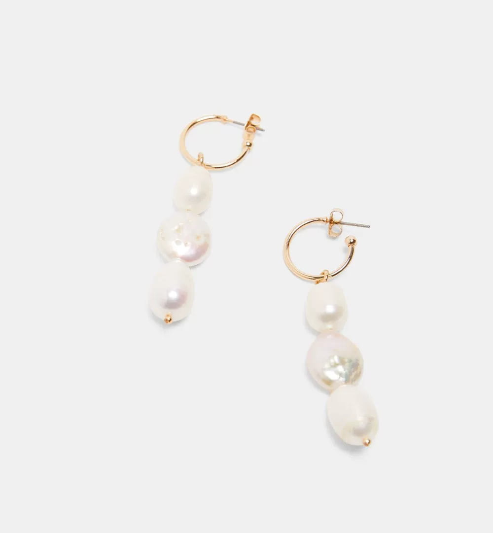 Organic earrings from pearl