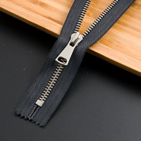 № 5 темно-серые серебряные зубы 14-16 см 2 штуки