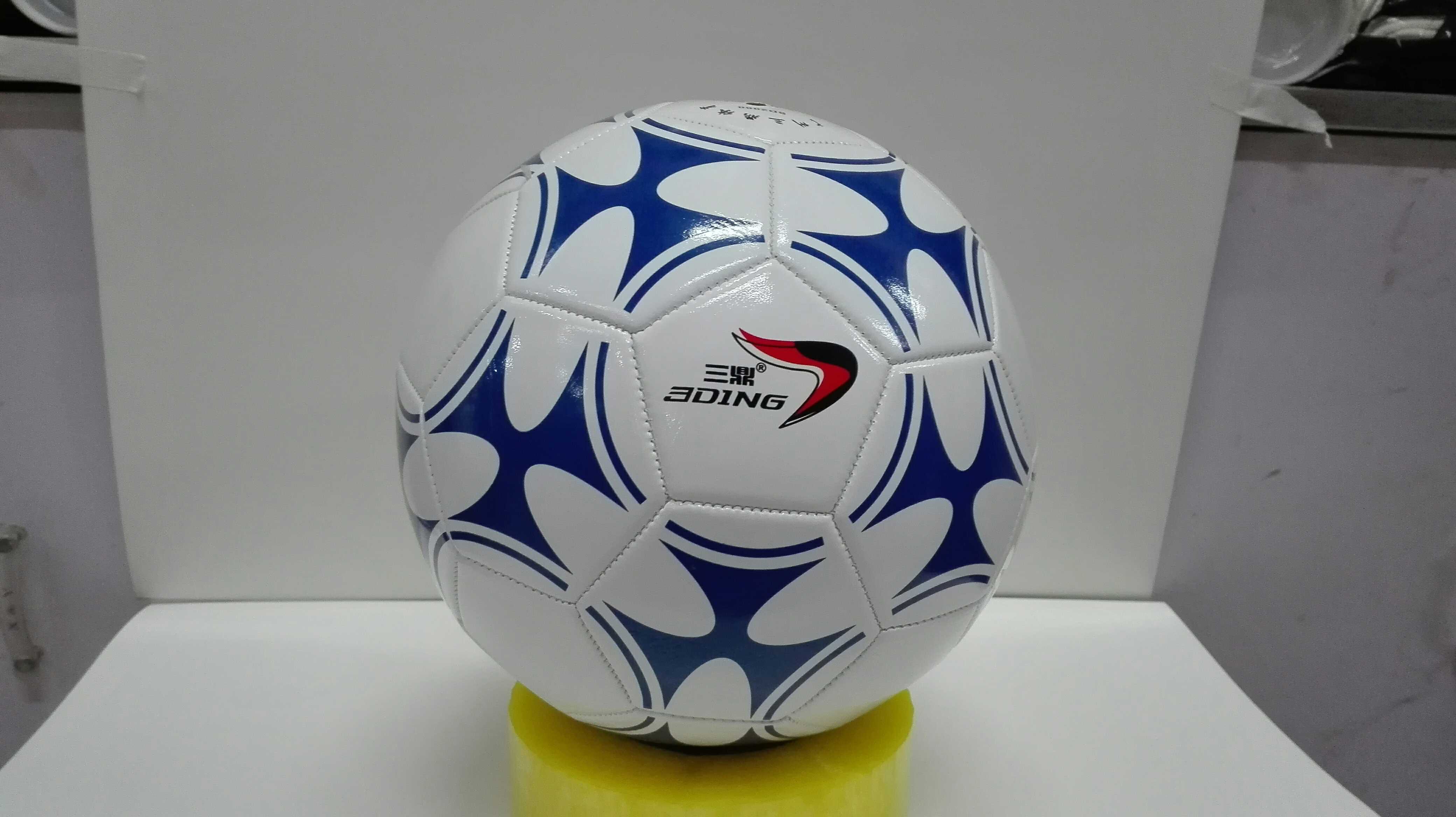 Ballon de football - Ref 7473 Image 13