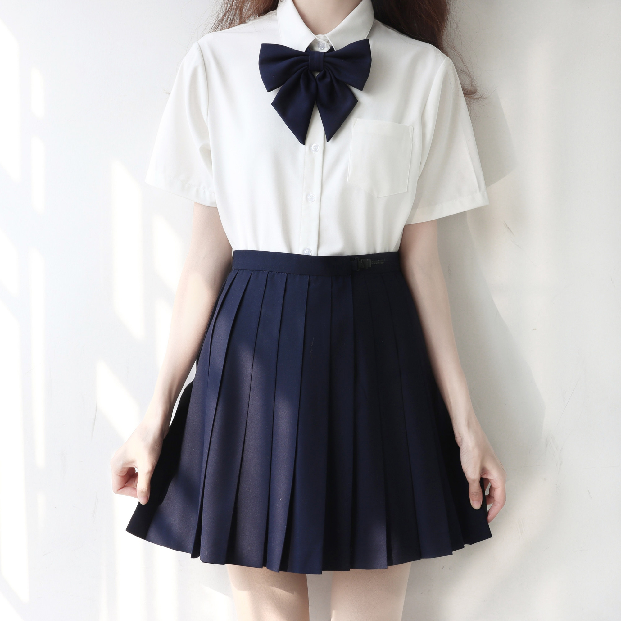 现货批发 纯色jk裙基础款短裙长裙绀色黑色半身裙学院风百褶裙-阿里巴巴