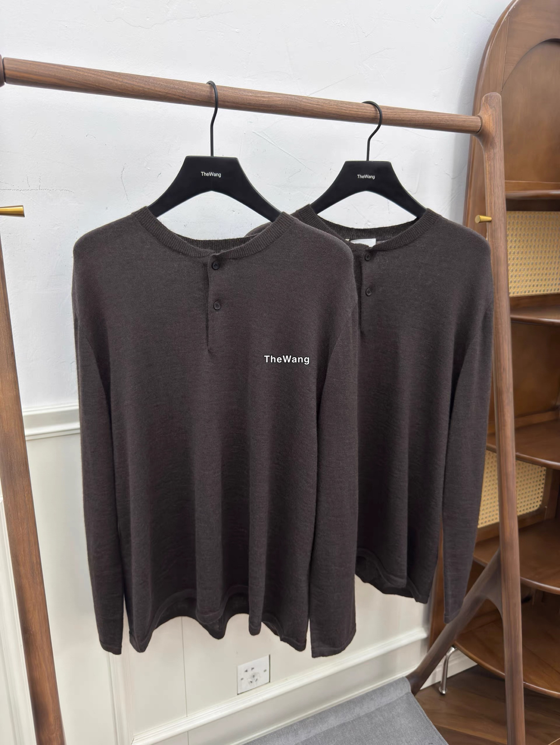 THE ROW 25SS Ennio Long Sleeve Henley Neck Cut-and-Sewn Long
