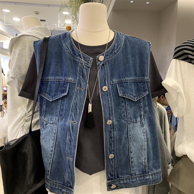 High-End Retro Washed Denim Vest Jacket for Women 2026 Spring New Style Sleeveless Layered Versatile Slimming Top