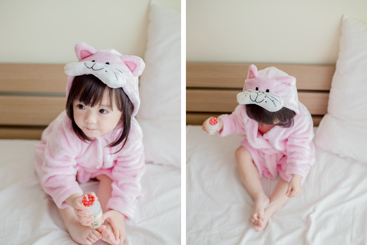 Phim hoạt hình áo choàng lông cừu san hô cho trẻ em với mũ lưỡi trai hình thú dễ thương mềm mại áo choàng cho bé mùa thu đông áo choàng nhung 