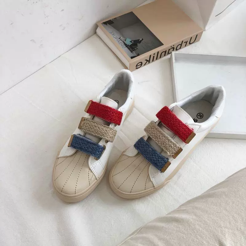 Mì ăn liền Giày Xiaoxi 2019 mùa xuân mới cá tính tất cả các kết hợp màu sắc vỏ giày mũi giày trắng giày nữ thấp đầu - Giày cắt thấp