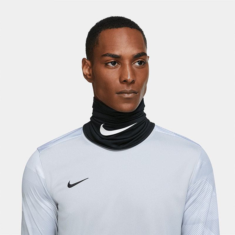 nike football scarf
