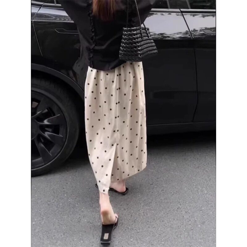 设计感休闲风气质百搭直筒后开叉波点半身裙女法式时尚高腰a字裙
