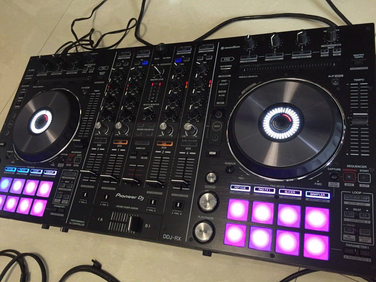Pioneer Pioneer DDJ-RX digital controller DJ controller manipulator to support Rekordbox software
