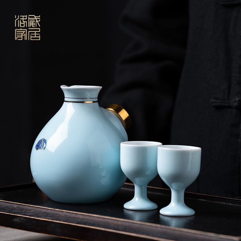 Luo wei wen hip household hot hip ceramics jingdezhen Chinese ji blue suit yellow wine glass wine cup