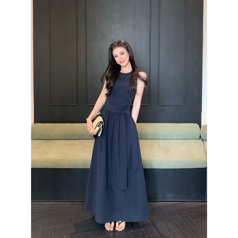 Jijinqi Summer Round Neck Sleeveless Off-The-Shoulder Dress with French Tie Design, Slimming Casual Elegant Long Dress