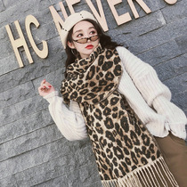 2018 New European and American fashion Joker BAO WEN scarf Korea autumn and winter explosive thick imitation cashmere warm shawl women