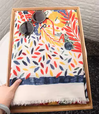 2019 new Korean autumn and winter colorful fairy tale world scarf gauze dual-use women's new wild travel sunscreen