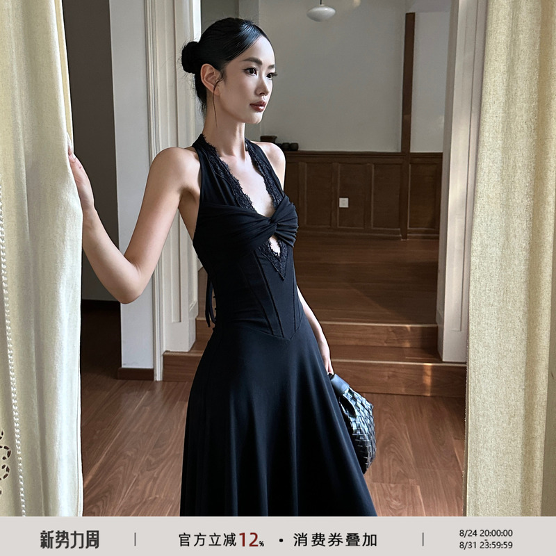 Venuie French-Style Black Seaside Vacation Dress Women's V-Neck Spaghetti Strap Niche Evening Dress Long Halter Dress