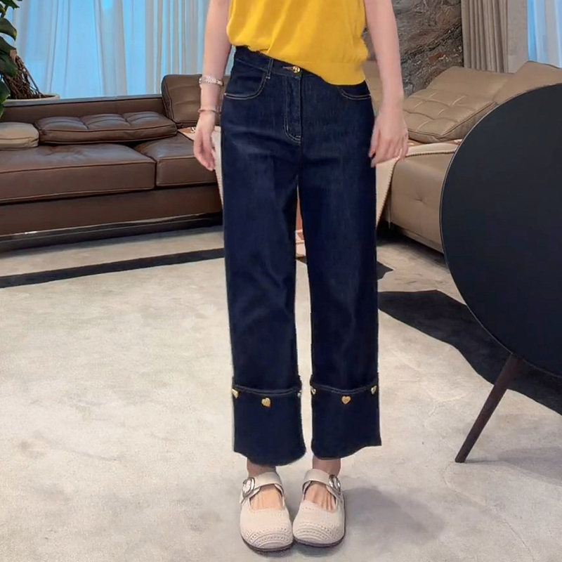 Me Lao Yang's Clothing: Golden Peach Pants with a Luxury Brand Feel, Heavy-Duty Washed Denim Cotton, High-Waisted, Slimming, Fashionable Jeans for Summer Me Lao Yang's Clothing: Golden Peach Pants with a Luxury Brand Feel, Heavy-Duty Washed Denim Cotton, High-Waisted, Slimming, Fashionable Jeans for Summer