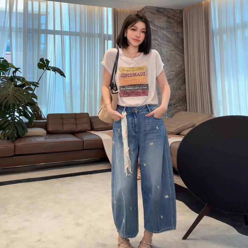 Me Lao Yang's Clothing: Eight-Point Daisy Curved-Leg Pants with Silk Scarf, Tencel Cotton Tailored Blue Slimming Jeans for Summer Me Lao Yang's Clothing: Eight-Point Daisy Curved-Leg Pants with Silk Scarf, Tencel Cotton Tailored Blue Slimming Jeans for Summer