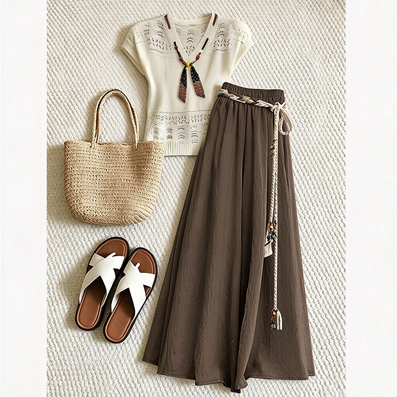 Plus-Size Summer Casual Style Suit for Women, Korean-Style Simple Knit Top Paired with Relaxed High-Waisted Wide-Leg Pants Two-Piece Set Plus-Size Summer Casual Style Suit for Women, Korean-Style Simple Knit Top Paired with Relaxed High-Waisted Wide-Leg Pants Two-Piece Set