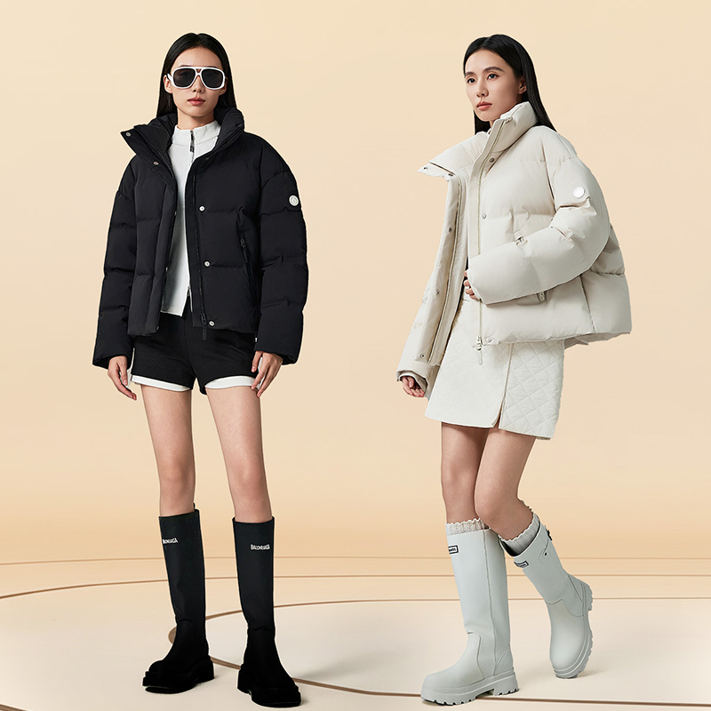 极寒90鹅绒2025冬新款羽绒服女户外连帽鹅绒御寒防风外套专柜同款