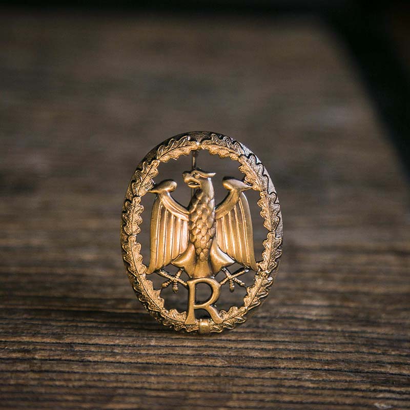 Federal German Soldiers Medal of Honor German Army Edition Brooch Commemorative Badge Vintage Vintage Military Collection