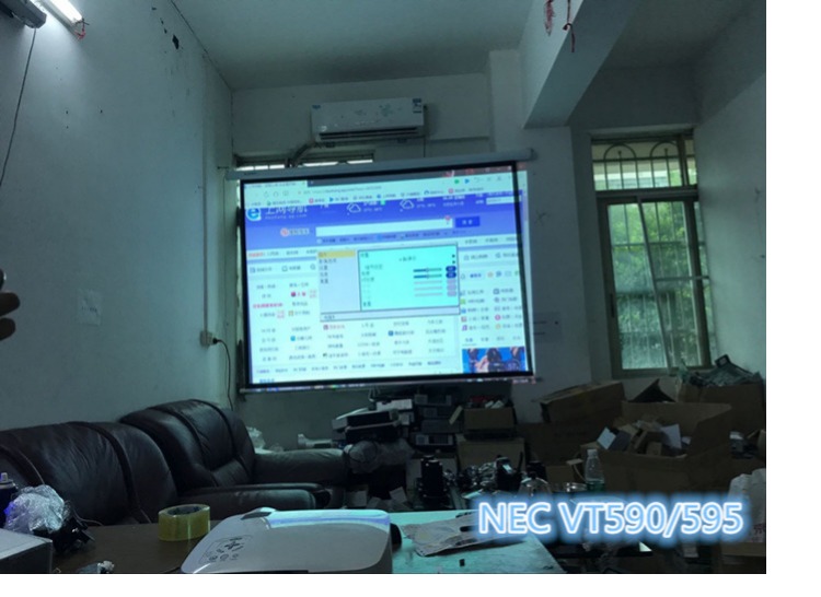 Máy chiếu sử dụng tại nhà Máy chiếu Epson 83,84 HD 720P ngắn, phản chiếu ngắn