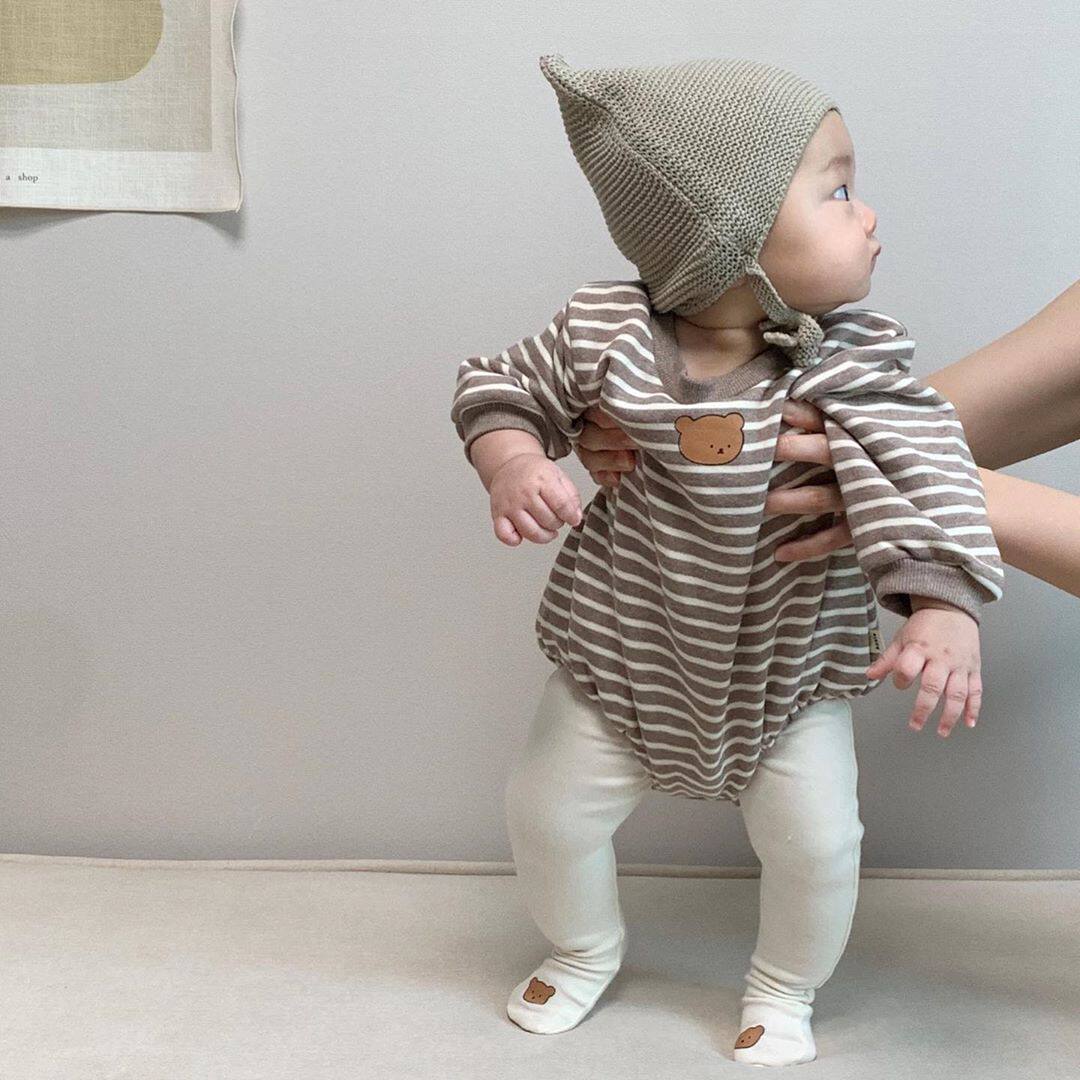 2021 baby autumn new cotton striped long-sleeved triangle romper boy baby Korean version of the bear bag fart romper