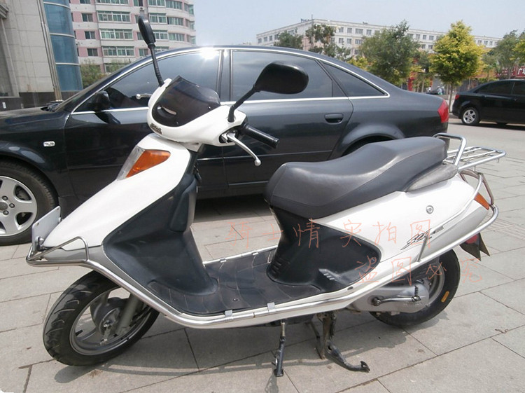 Xe máy Wuyang Honda SCR WH100T-H-G Joy 100 gương chiếu hậu Little Princess gương