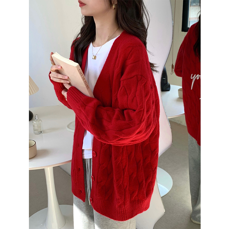 Korean-Style Red V-Neck Cable Knit Cardigan for Women, Loose Fit for Autumn and Winter, Christmas and New Year, Casual Knit Jacket, Thick Top