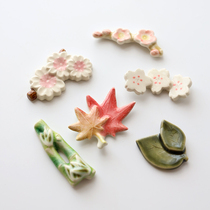 Made in Japan imported Seto-yaki ceramic spoon chopsticks Chopsticks pillow stand Pen stand Desktop small ornaments creative cherry blossoms and autumn leaves