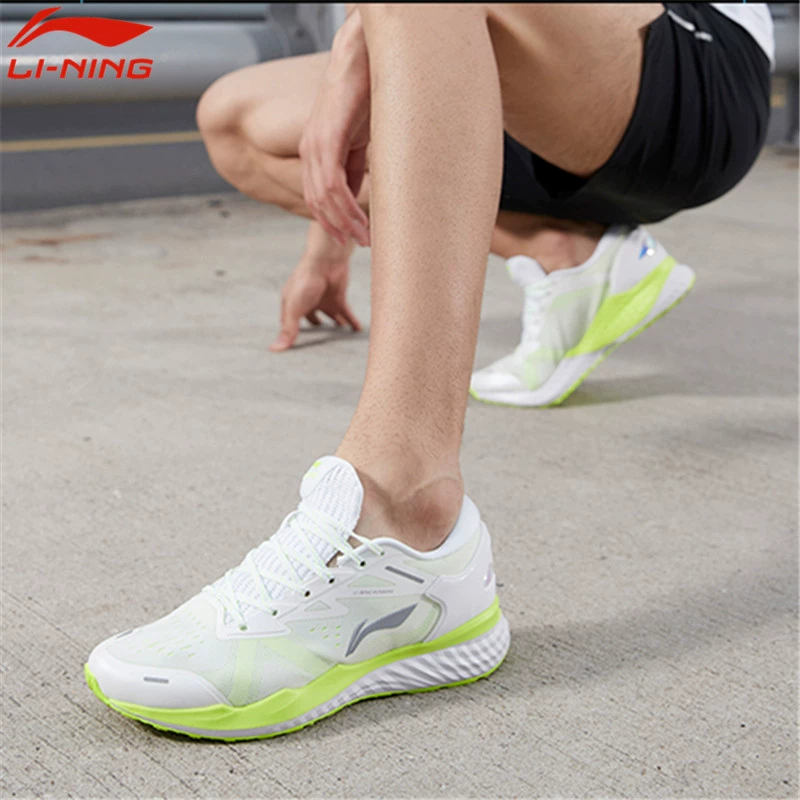 Giày nam Li Ning giày chạy bộ nam mùa hè 2020 giày chạy bộ một dệt thoáng khí chống trượt chống mài mòn chống sốc giày chạy bộ ARHQ115 - Giày chạy bộ