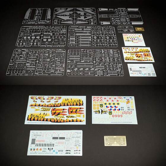 In Stock, Quick Delivery, Small-Scale Model Airplane, 1/48 Scale Su-17/Su22Um-3Kum-4 Attack Aircraft, Kh80147