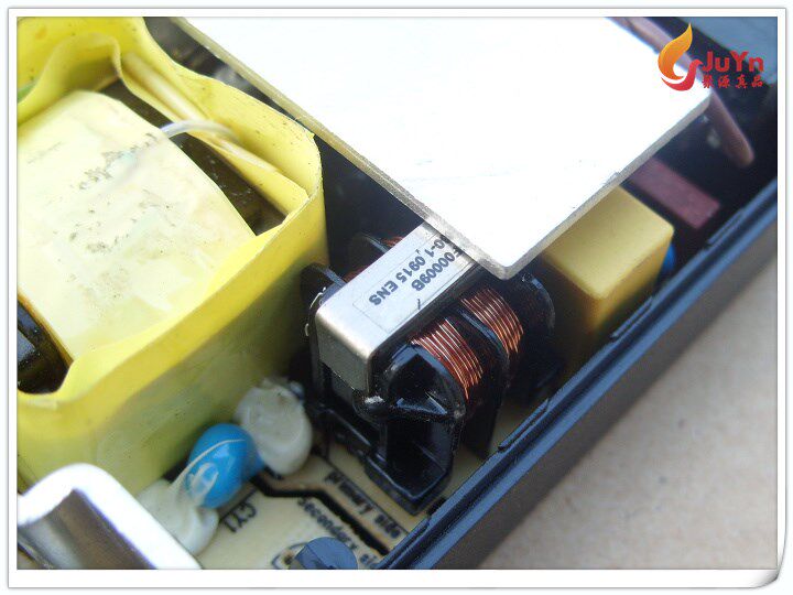 chargeur - Ref 1301871 Image 25