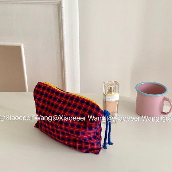 化妆包女2024新款便携式大容量收纳包旅行洗漱包收纳袋化妆杂物包