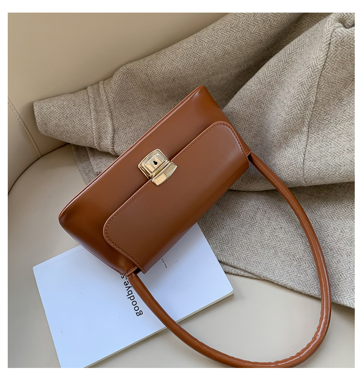 Women's Medium Pu Leather Solid Color Vintage Style Classic Style Lock Clasp Handbag display picture 79