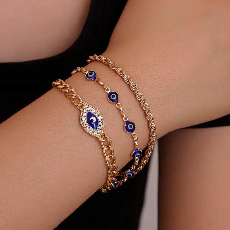 European and American Fashion Evil Eye Jewelry Turkish Devil's Eye Hollow Diamond-Encrusted Heart Oil-Drip Eye Bracelet