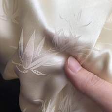 Шелковая ткань 订单剩余 真丝提花倒大袖旗袍汉服连衣裙面料19姆120宽竹叶香槟色
