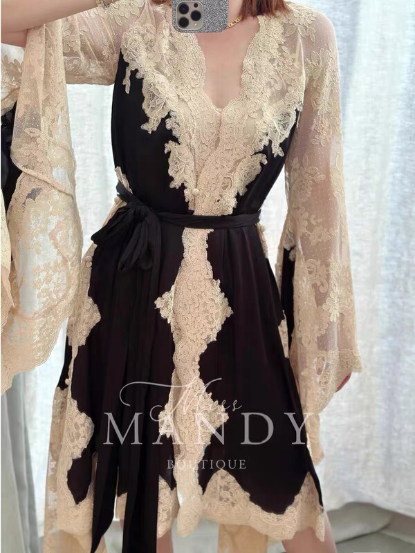 Australian Niche 2026 Spring/Summer New Vintage Heavy Lace Patchwork Satin Waist-Cinching Slimming Nightgown-Style Dress