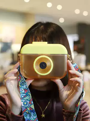 Net celebrity camera plastic water cup Cute girl heart messenger straw cup Summer creative trend student portable cup