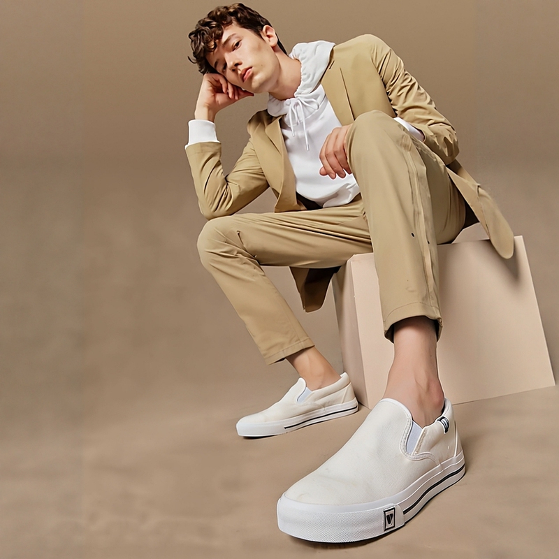 Men's Casual Sneakers, Solid Color Slip-On White Loafers, Comfortable Low-Top Shoes, Trendy and Versatile