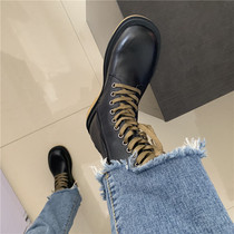 It is recommended that I wear the New Years big scalp boots super handsome Very soft dense MA cowhide leather mid-barrel Martin boots Womens boots
