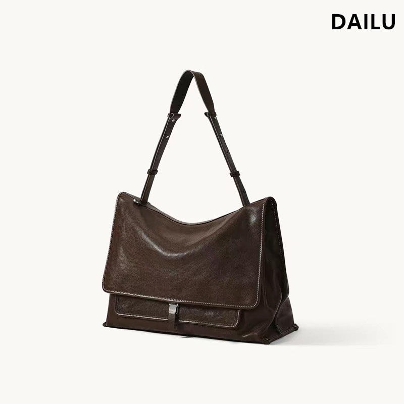 [Same Style as Zhang Jingyi] New Versatile Women's Bag Made of Vegetable-Tanned Sheepskin, Messenger Bag for Commuting, Shoulder Bag, Laptop Bag
