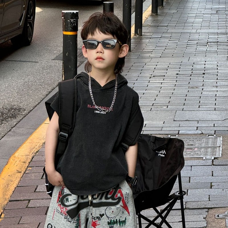 Maomao Ma's 2026 Summer New Korean Style Trendy American-Style Printed Sleeveless Hooded T-Shirt for Boys and Girls, Children's Short T-Shirt