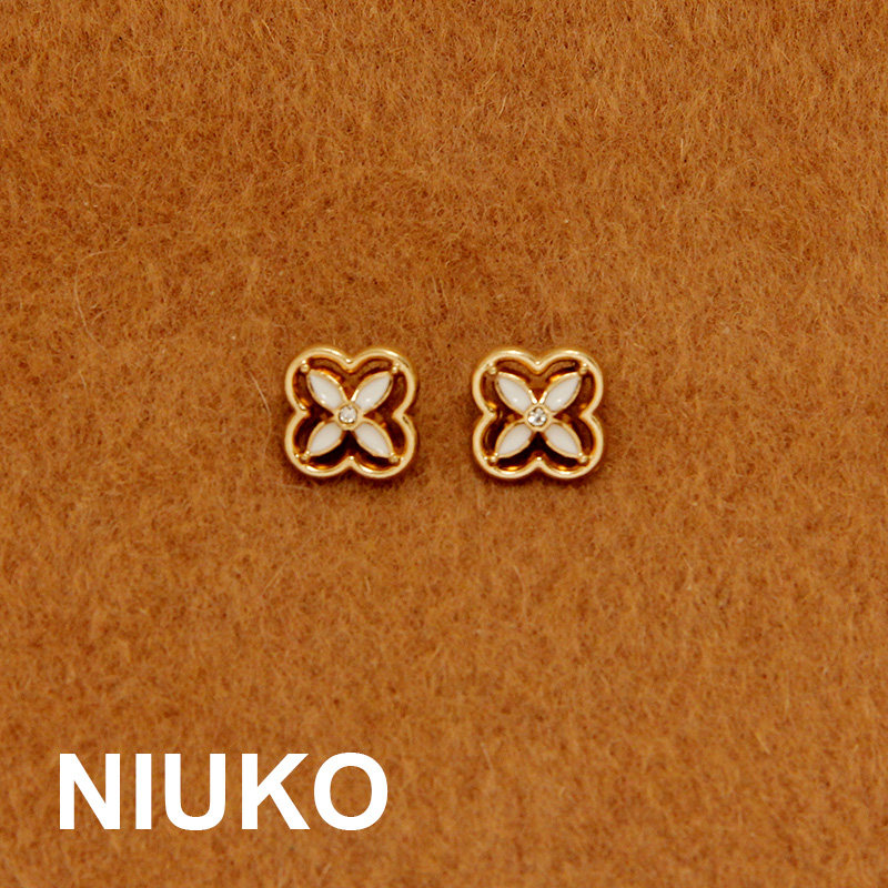 NIUKO Delicate Flower Core Metal Shirt Button with High-end Four Leafs Flowers Small Scent Wind Buttons CLOTHING ACCESSORIES BUTTON