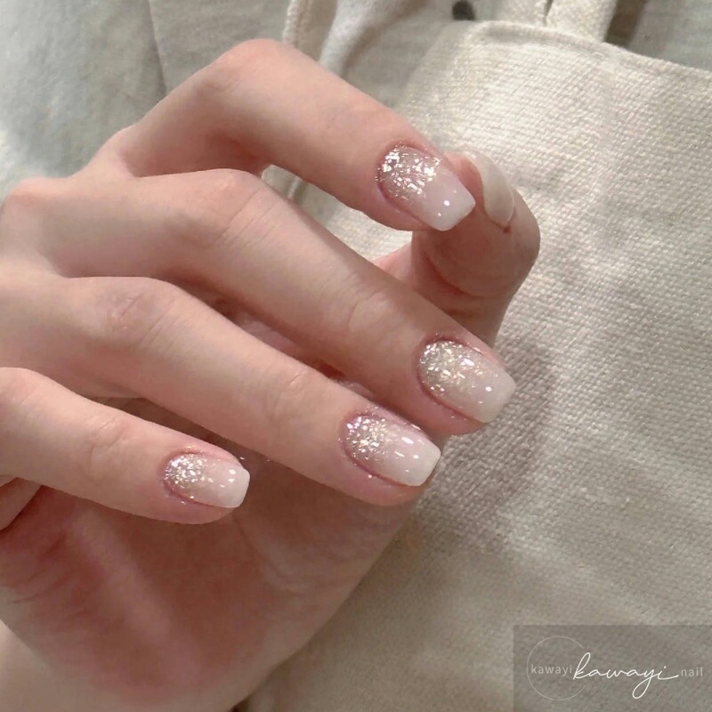 Handmade Wearable Nails Gradient Milky White 2025 New Nail Art Patch Fake Nails Finished Wearable Simple Short Style V6