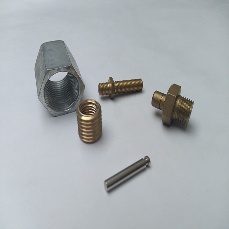Thông số kỹ thuật tùy chỉnh vật liệu ốc vít ốc vít dập hình phần cứng xe hơi ốc vít nhà sản xuất - Chốt
